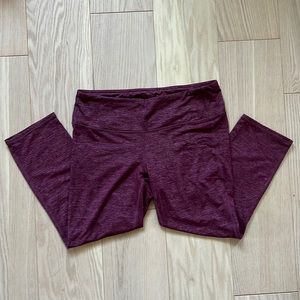 Athleta Heather Red Maroon Burgundy Cropped Leggings